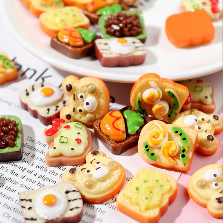 Mô hình trang trí nhà búp bê bánh mì ngọt trứng ốp la trang trí nhà Dollhouse