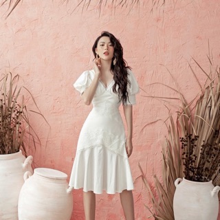 Váy thiết kế