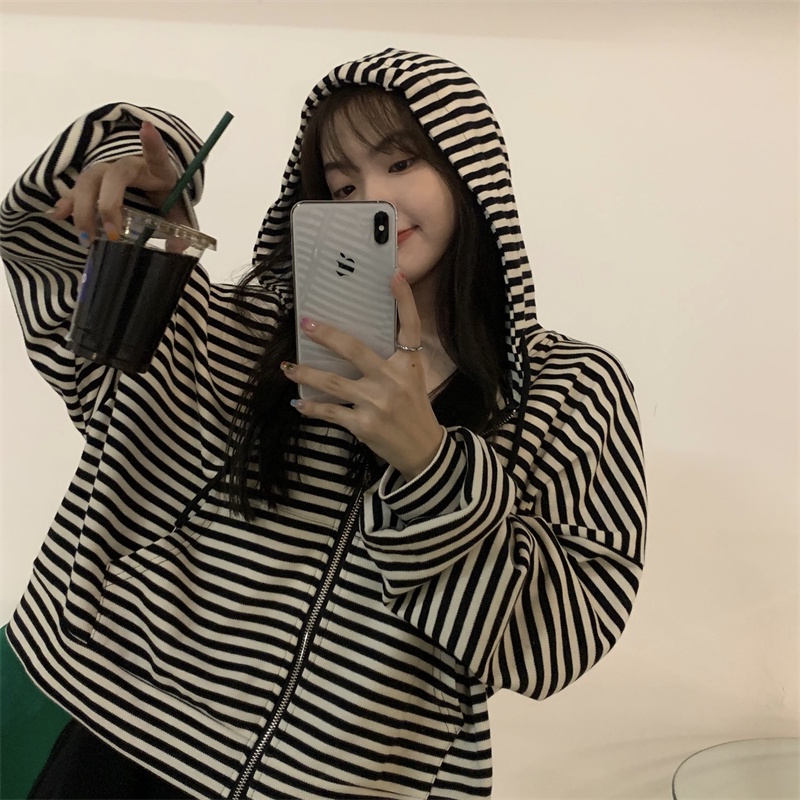 Áo Khoác Hoodie Croptop Kẻ Sọc Thời Trang Hàn Quốc Cổ Điển 2 Màu Tùy Chọn Cho Nữ | BigBuy360 - bigbuy360.vn
