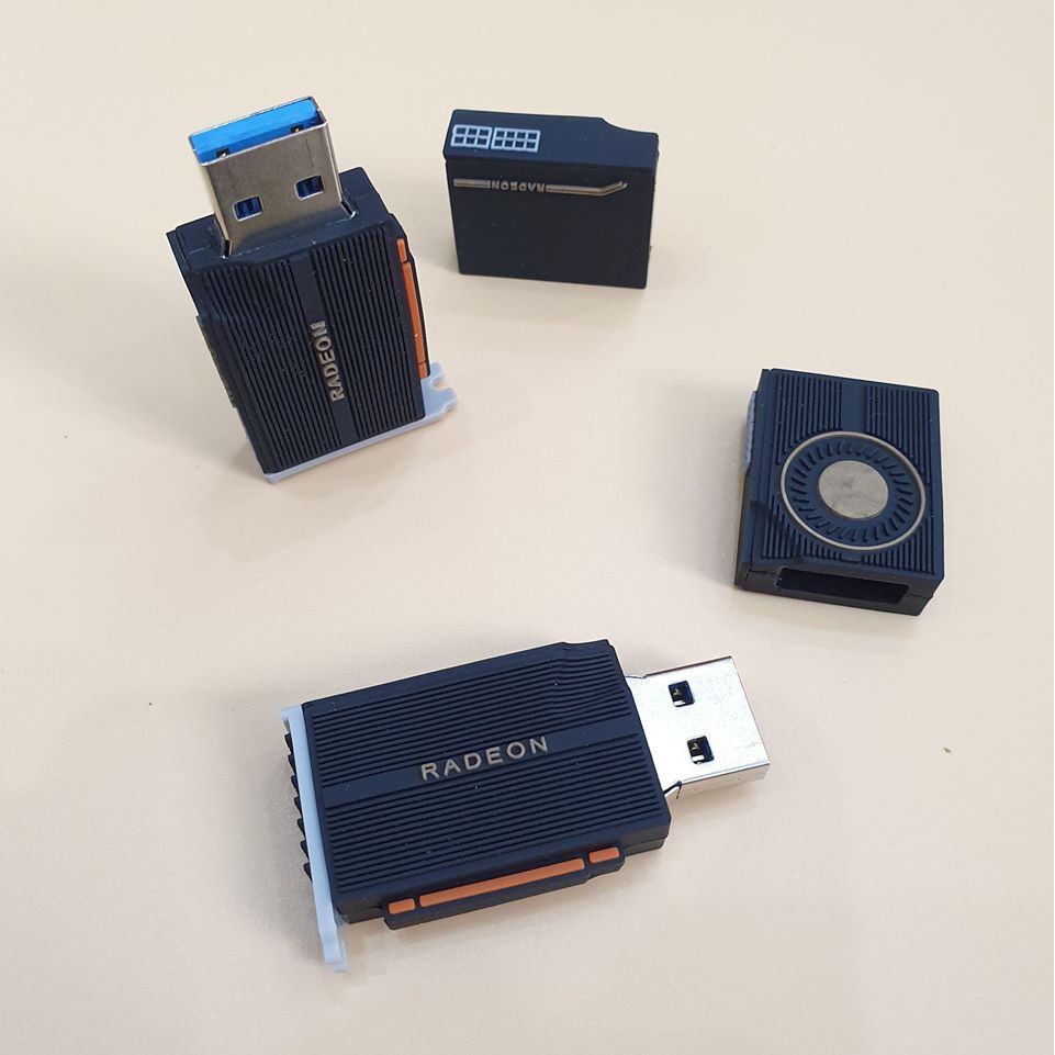 Móc khóa hình Mainboard và USB 32gb hình Vga