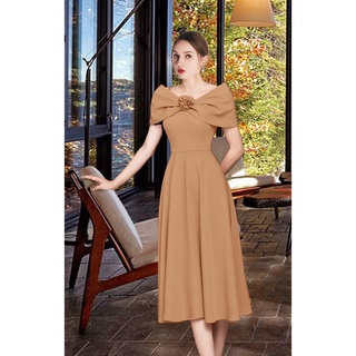 Đầm xoè trễ vai kèm bông cao cấp