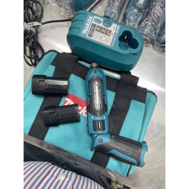 MÁY VÍT GẬP MAKITA TD022