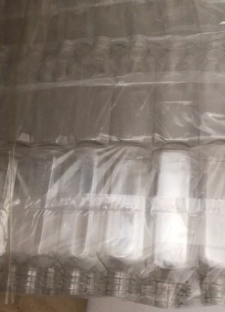 Combo 100 chai nhựa vuông- tam giác nắp đen 250-330ml đựng trà sữa | BigBuy360 - bigbuy360.vn