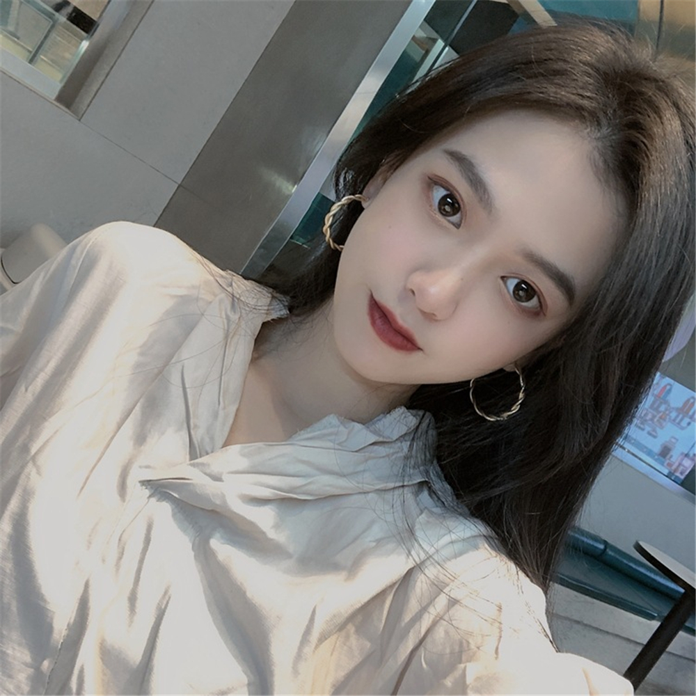 Khuyên Tai Nữ Hình Tròn Thời Trang