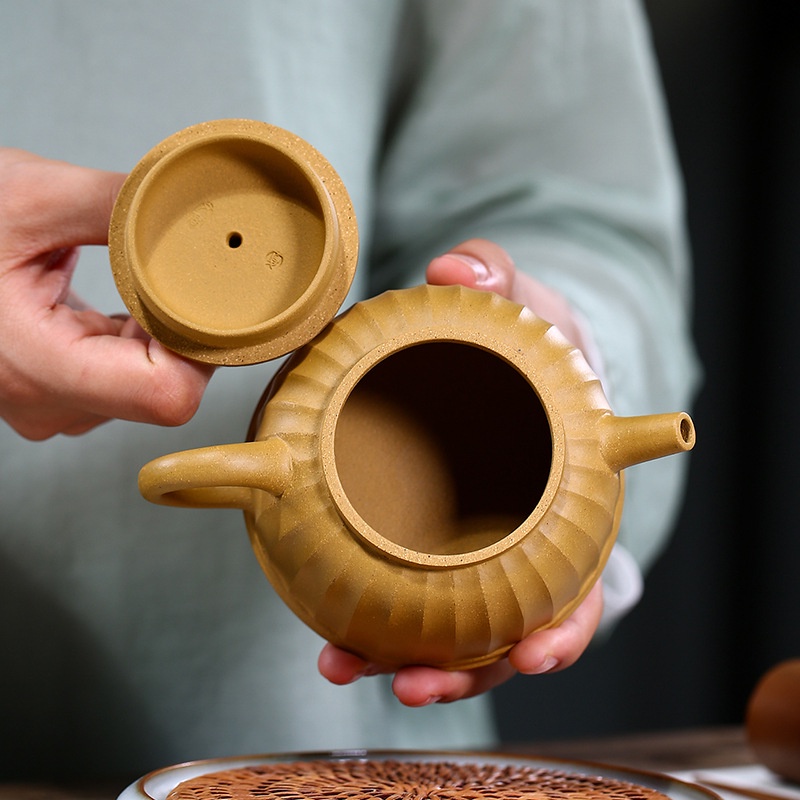 Ấm Tử Sa Nghi Hưng Chung Quỳ 220 ml (Đoạn Nê)