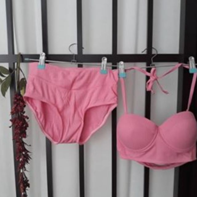 Bikini Hồng 2 mảnh sexy