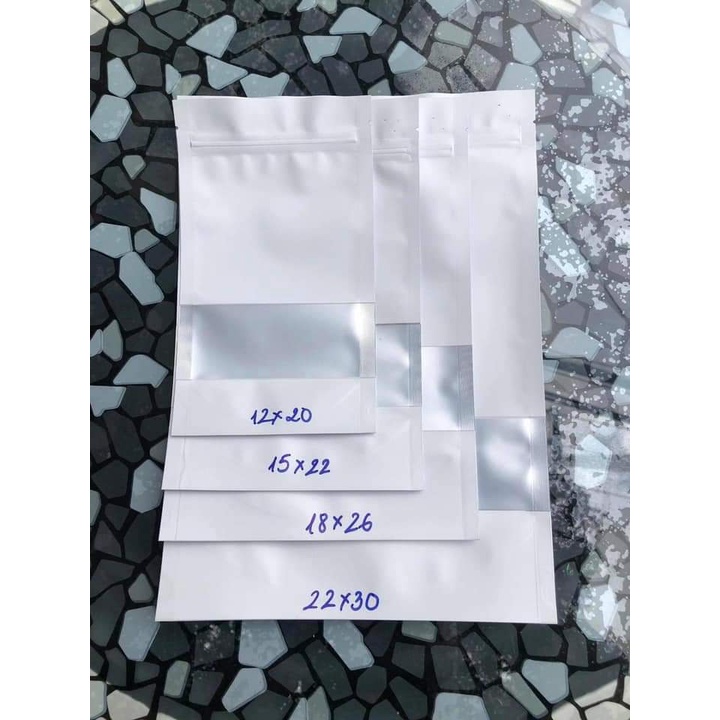 Túi zip trắng sữa có cửa sổ
