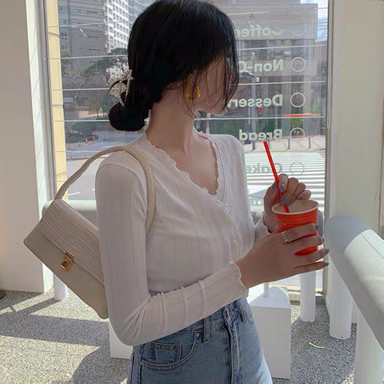 Áo Croptop tay dài cổ bèo, áo kiểu phối cúc phong cách Hàn Quốc