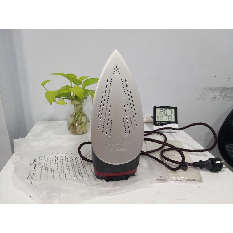 Bàn ủi Bosch Da50 220v/3000w