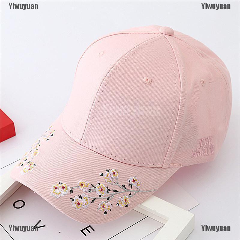 Mũ Lưỡi Trai Thêu Hình Hoa Đào Thời Trang