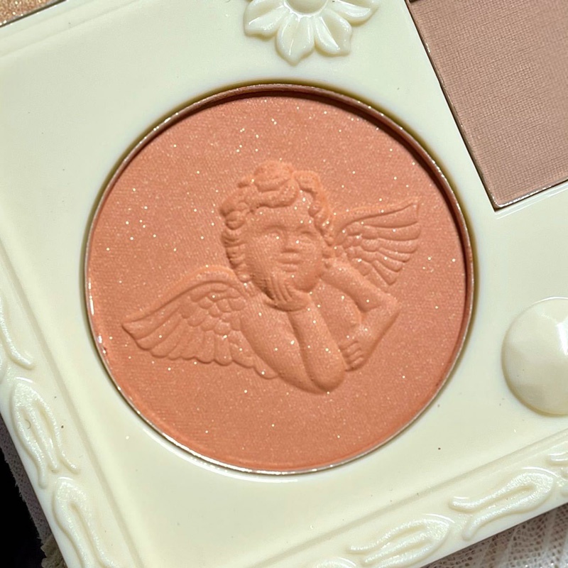 Bảng Phấn Mắt MUGE LEEN Vỏ Ren 12 ô Qúy Tộc Western Antigeus Eye Shadow