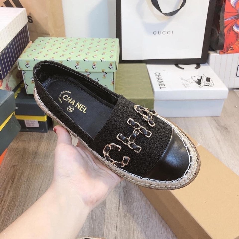 SLIP on Chanel đế cói XÍCH