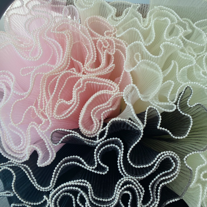 Vải lưới đính ngọc trai giả làm phụ kiện trang trí bó hoa cưới DIY