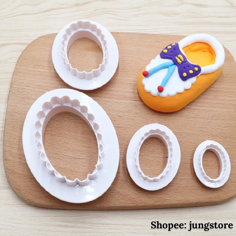 Bộ 4 khuôn bánh bao tạo hình chiếc giày cho bé, khuôn viền mũ M191