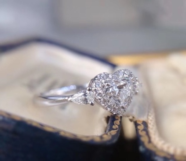 Nữ trang phụ kiện D.i.a.m.o.n.d  Order