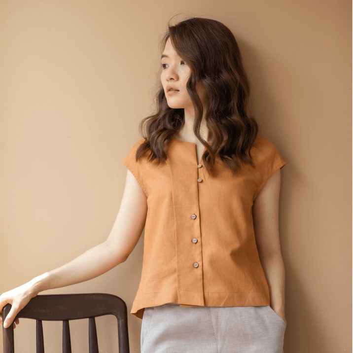 Áo kiểu nữ tay hến vải linen cam đất MONO