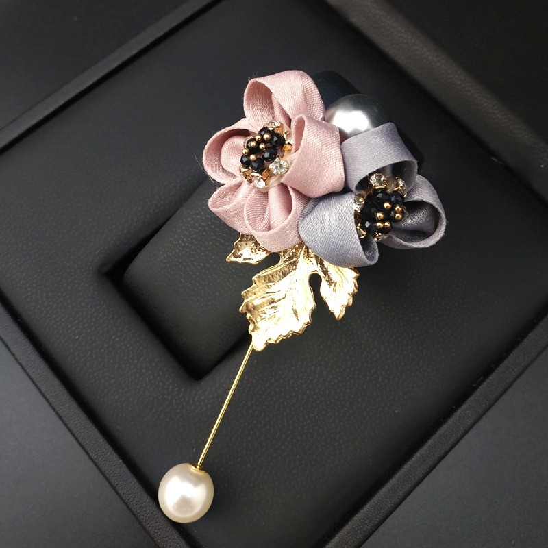 Trâm cài áo thời trang hoa vải dễ thương phối lá vàng GC282