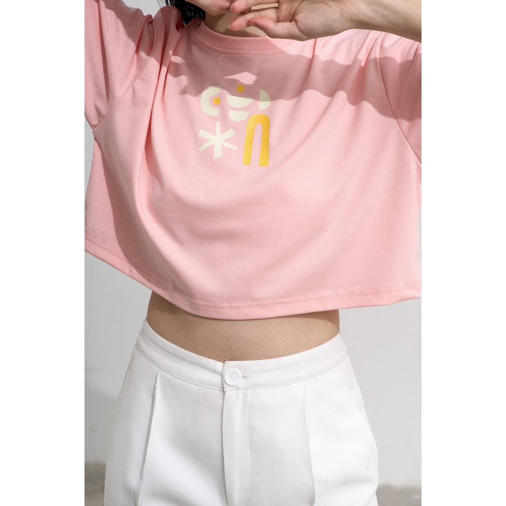 Áo croptop Maybi form medium thun in hoạ tiết hình học