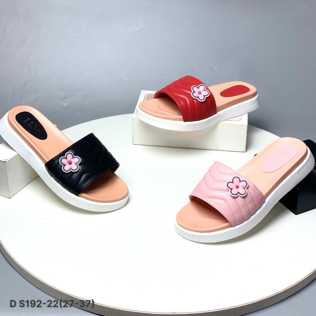 Dép lê bé gái BQ 27-35 ❤️FREESHIP❤️  Dép lê bản quai ngang bé gái quai gắn hoa đế cao su 2cm D S192-22