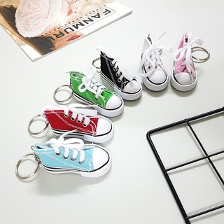 Móc khóa giày Converse