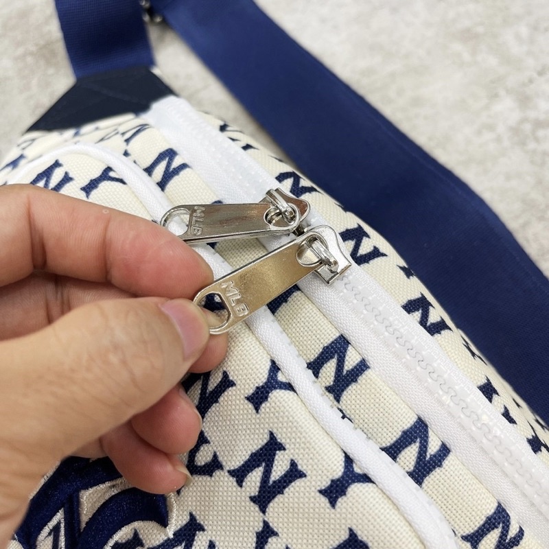 Túi Đeo Bao Tử MLB Full Mạc Tag Full Màu Siêu Hot