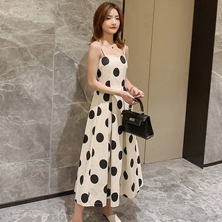 Đầm hai dây họa tiết chấm bi