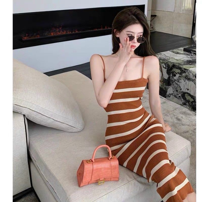 Váy 2 dây len kẻ ôm body hàng QC