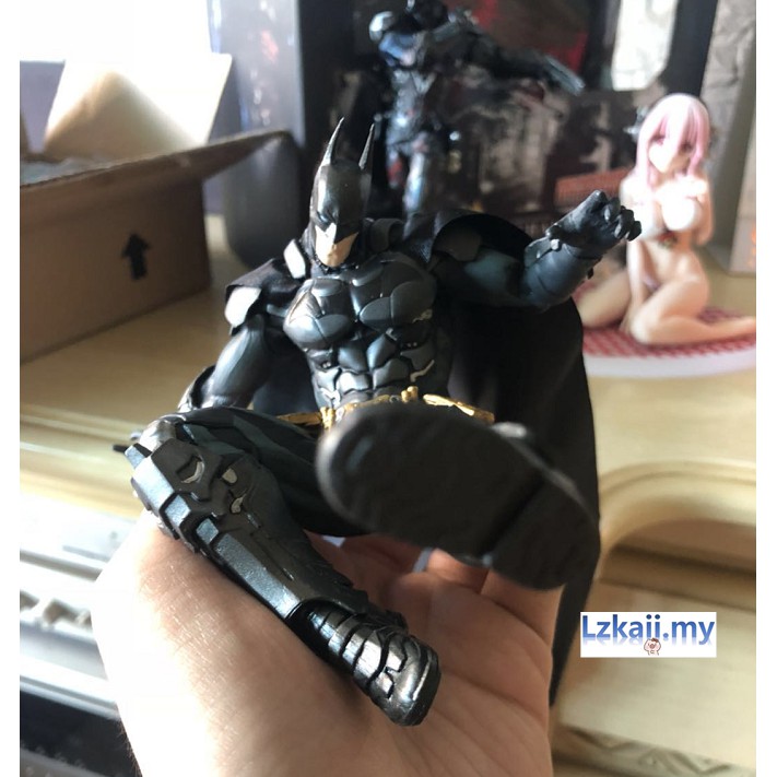Mô Hình Nhân Vật BATMAN×ARKHAM KNIGHT Bằng PVC Tỉ Lệ 1/10
