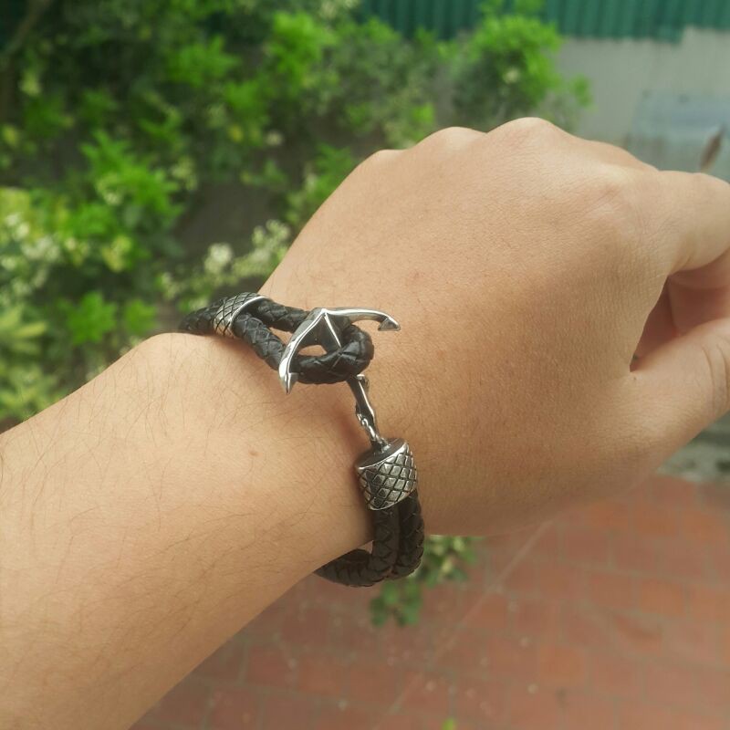 Vòng tay da mỏ neo