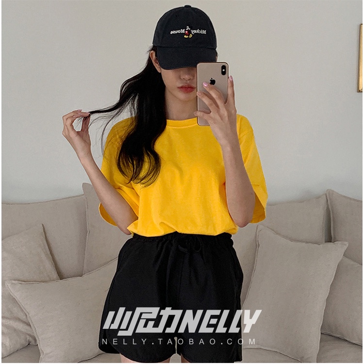 Áo phông Nelly Heybig tay ngắn trơn màu vàng