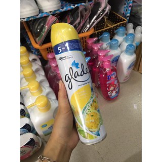 Nước xịt phòng Glade