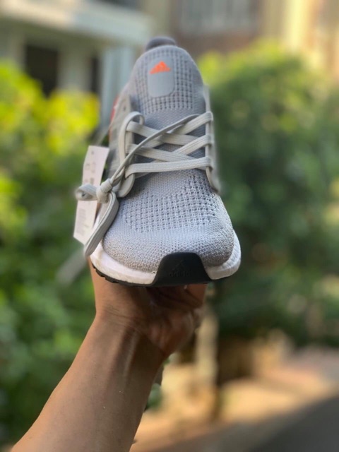 Hàng đẹp có sẵn Giày thể thao ultra bosst 6.0 xám gót viền đỏ