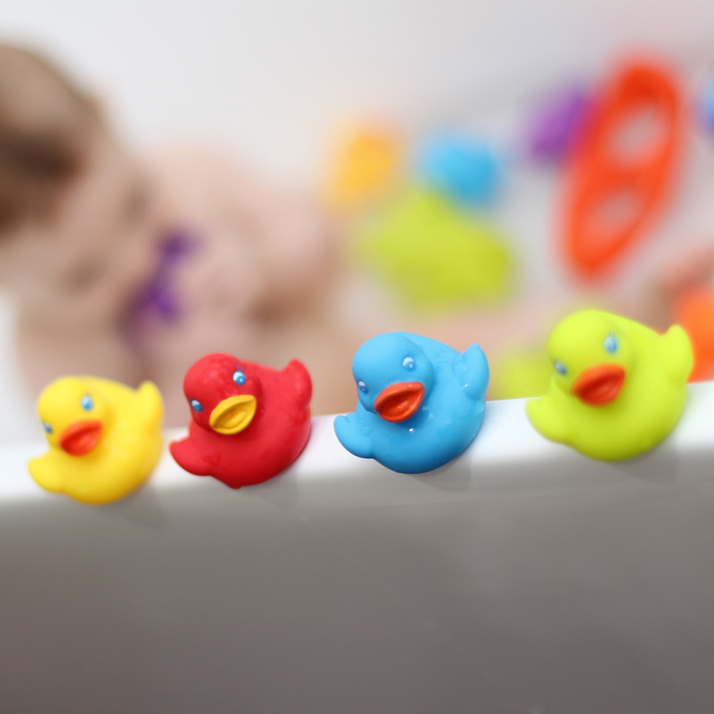 Đồ chơi tắm đàn vịt con rực rỡ Duckie Playgro, cho bé từ 6 tháng