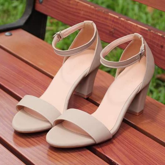 Giày sandal êm chân big size gót vuông 5 phân màu đen 40 41 42 43 44