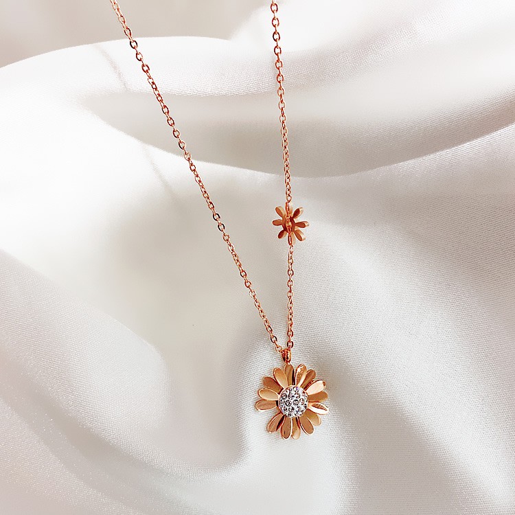 Dây Chuyền Thép Titan Mặt Hình Hoa Cúc Phong Cách Hàn Quốc