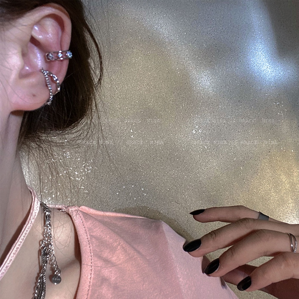 Bộ Hai Khuyên Tai Kẹp Vành Tai Không Đối Xứng Đính Đá Zircon Hình Chữ Thập Ngôi Sao Phối Dây Xích Thời Trang Cá Tính Dành Cho Bạn Nữ