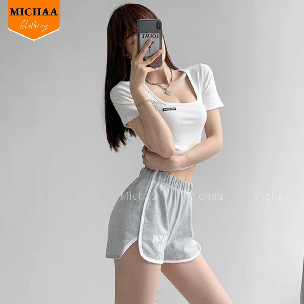 Áo Croptop Ngắn Tay GẮN LOGO Cổ Vuông Nữ Chất Thun Gân Kiểu Ôm Body Sexy Ulzzang - MICHAA