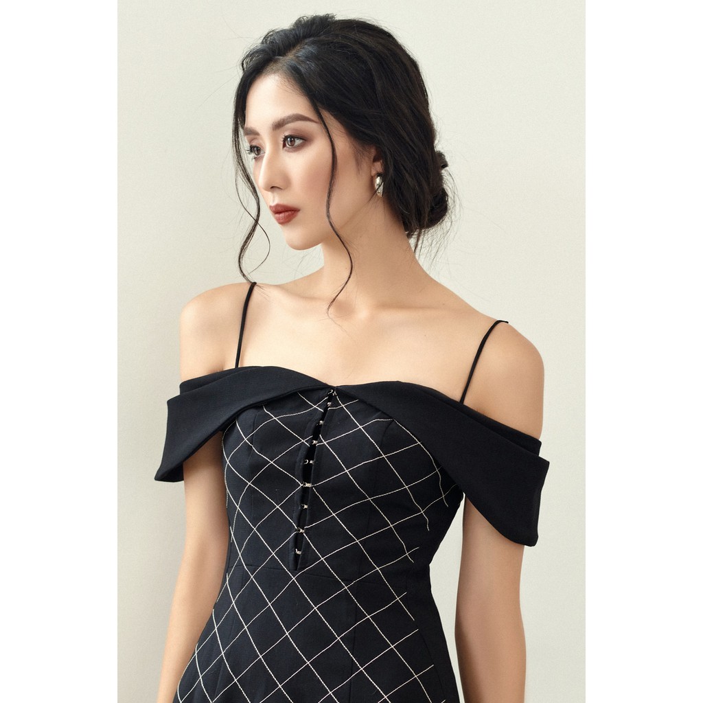 MAVEN - Đầm đen trễ vai hai dây mảnh DLE DRESS | BigBuy360 - bigbuy360.vn