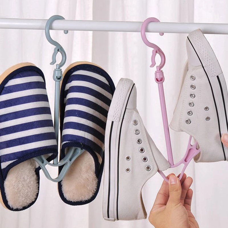 Móc nhựa dùng phơi giày tiện lợi