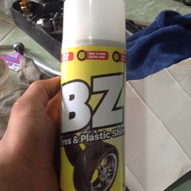 Bz phục hồi nhựa nhám và bôi trơn giúp chông bám bụi tốt hơn