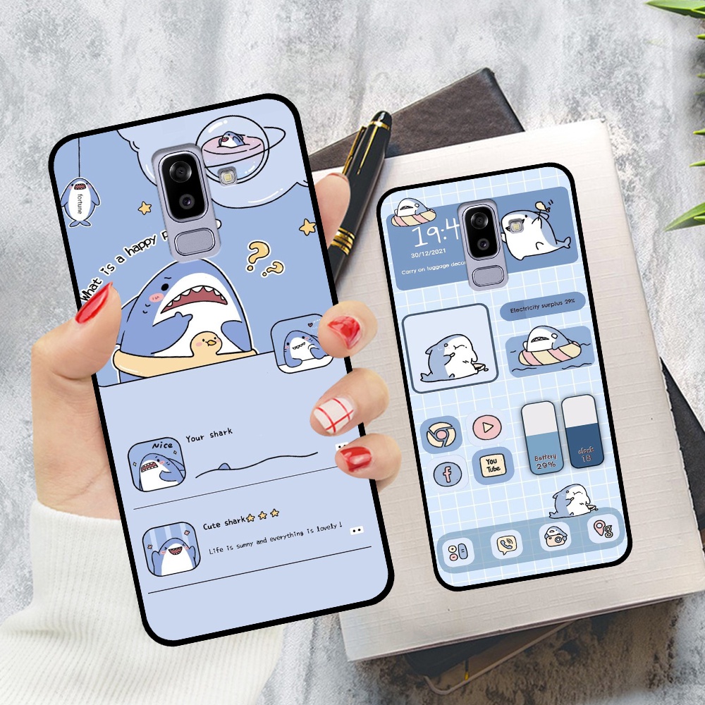 Ốp lưng Samsung J8 in hình nền cá mập đáng yêu giá rẻ