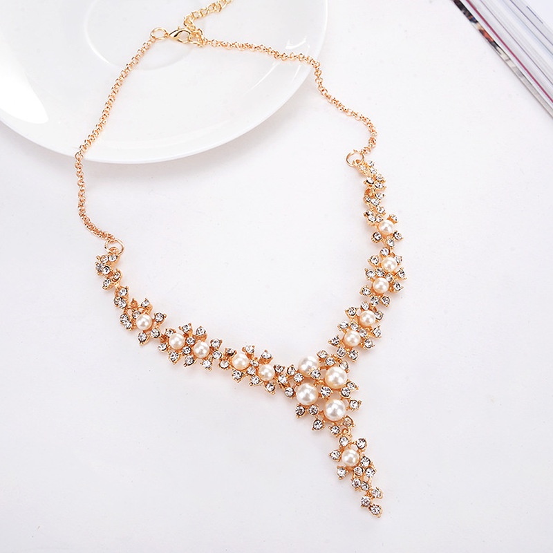 Vòng Cổ Chữ V Đính Ngọc Trai Lấp Lánh Sang Trọng Thời Trang