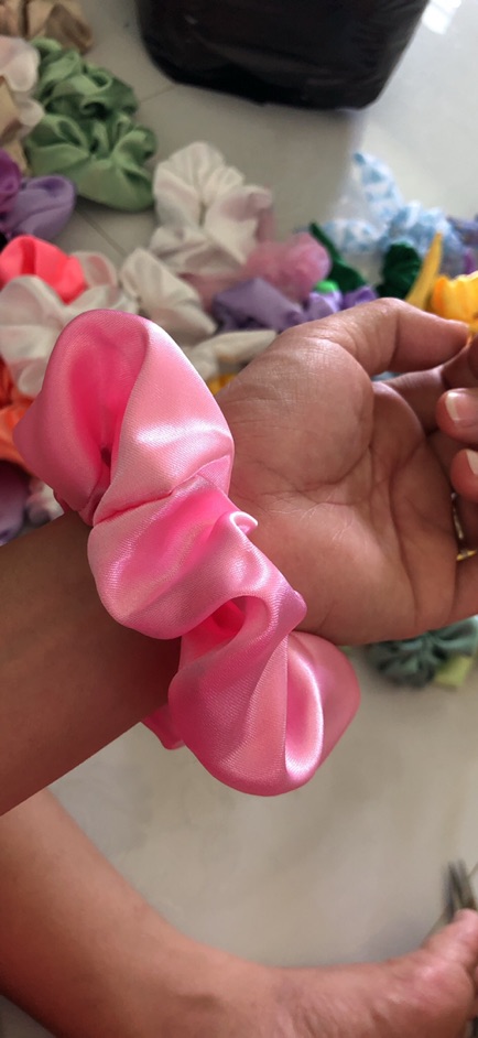 Com bo 4 dây buộc tóc scrunchies phi bóng siêu xinh