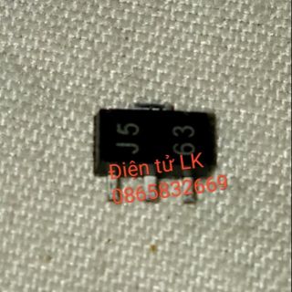 UA78L05AIPK 78L05AIPK 7805 J5 SOT89 IC nguồn 5V