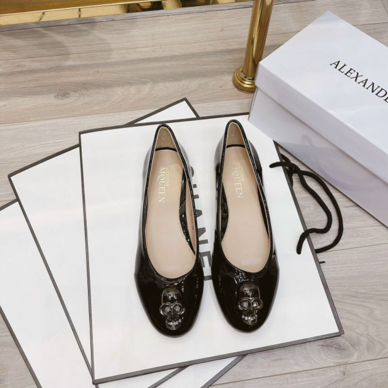 JHGiày Bệt Đầu Lâu Queen Da Mềm Êm Fullbox Cao Cấp