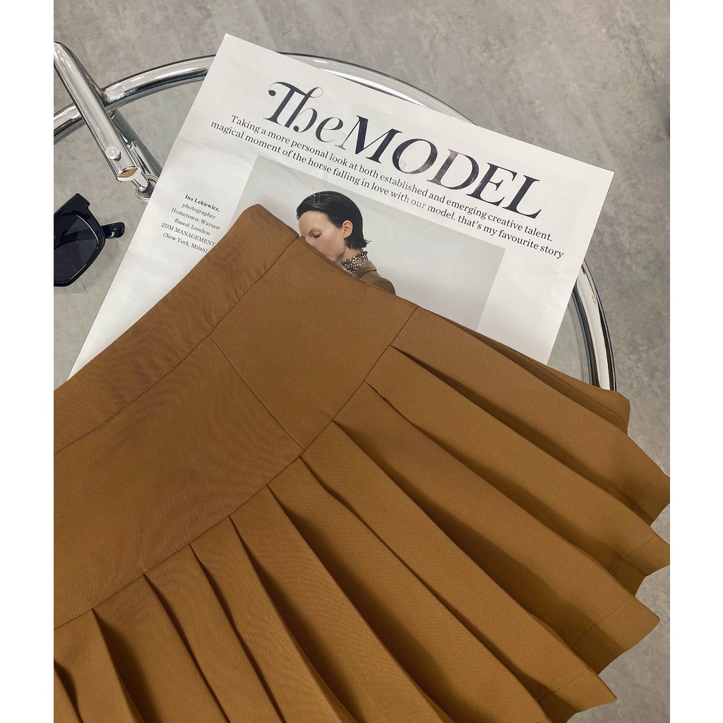 Chân váy xếp li dáng tenis nâu trendy Collin thanh lịch, năng động CONSOLISM CV001