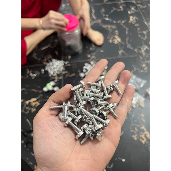 Ốc inox 304 size 4li nhiễn - 5li nhiễn gắn xe máy