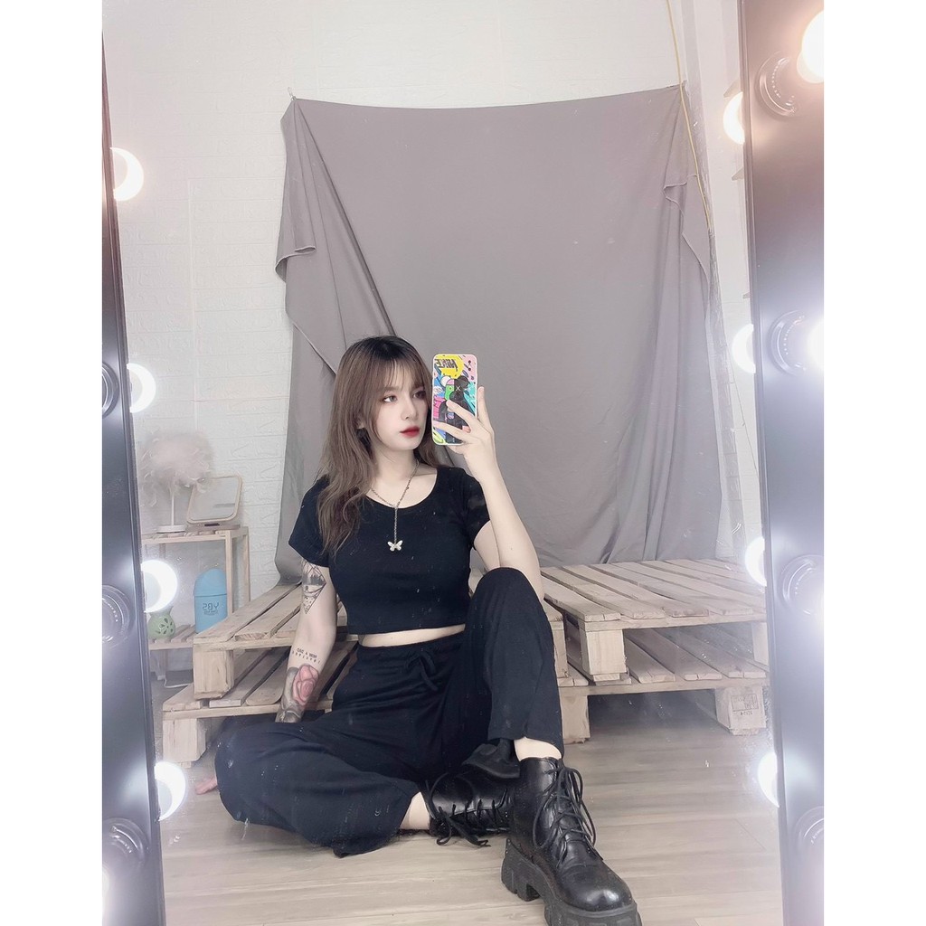 Set bộ nữ áo thun cổ tròn tay ngắn dáng croptop phối quần ống rộng cực thể thao trẻ trung năng động