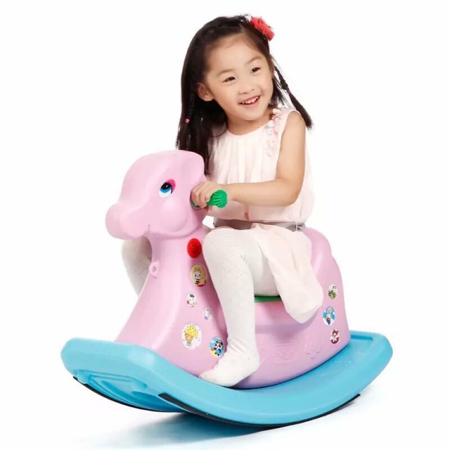 Ngựa bập bênh cho bé