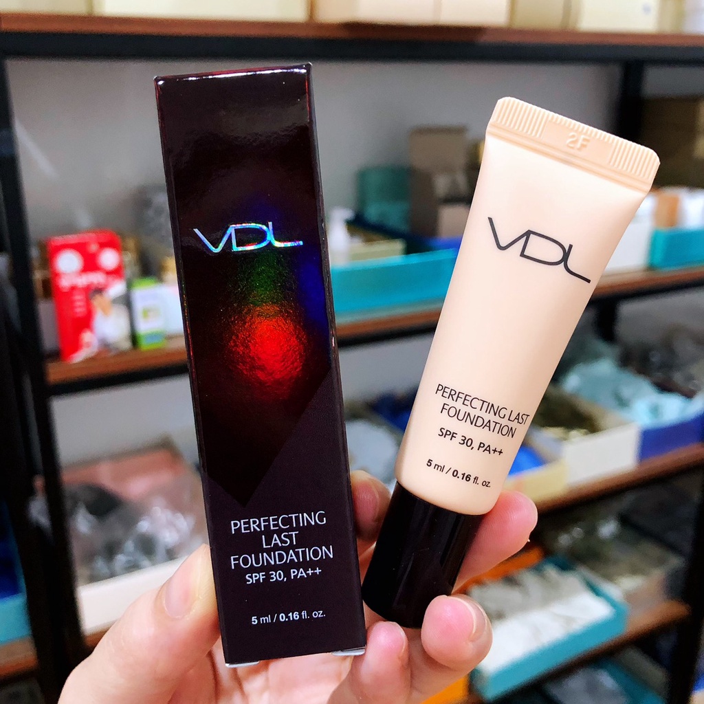 Kem nền trang điểm vdl foundation nâng tông da sáng đẹp, mịn màng mini 5ml